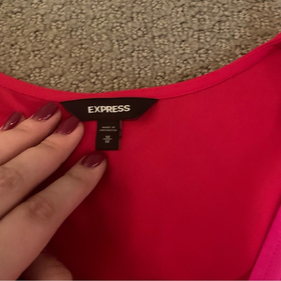 EXPRESS Never Worn Hot Pink Bright Red Long Sleeve Half n Half Knot Top - Picture 4 of 6